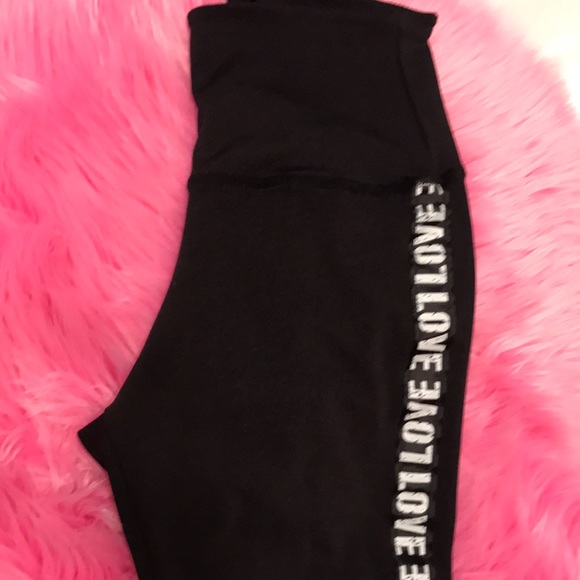 High waisted leggings with " love" on the sides - Picture 3 of 5